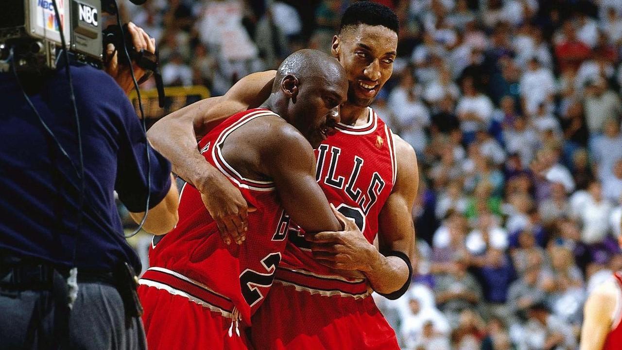 L’entraîneur personnel de Michael Jordan raconte l’histoire sur le « Flu Game » de 1997