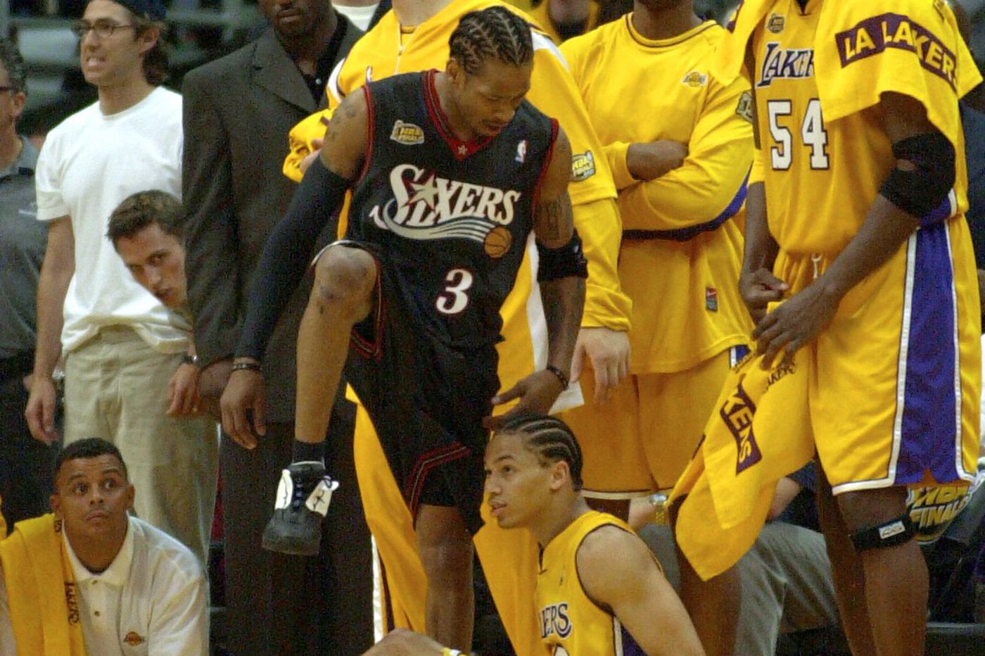 Je me souviens: les 76ers remportent le 1er match de la finale contre les Lakers (2001)