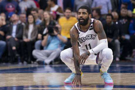 Kyrie Irving subira une chirurgie à l'épaule