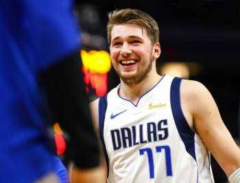 Luka Doncic entre dans l’histoire des Mavericks