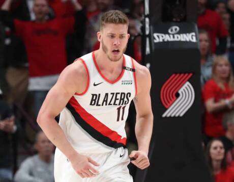 Au tour de Meyers Leonard de s'entraîner à 3h30