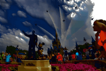 Des forces armées au royaume de Mickey Mouse