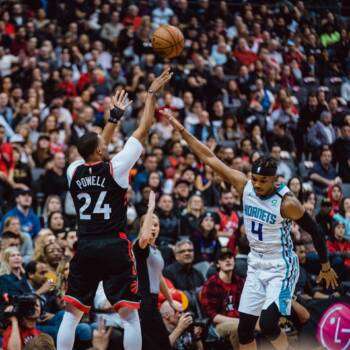 Raptors-Hornets : Les Raptors se réveillent trop peu trop tard