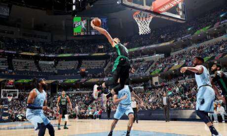 Jayson Tatum en met plein la vue à la Rumph Classic