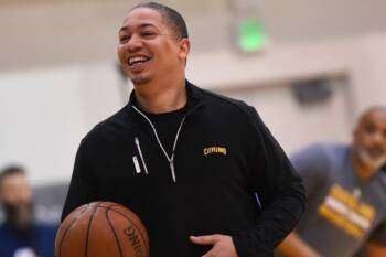 Tyronn Lue pourrait être le prochain entraîneur des Nets