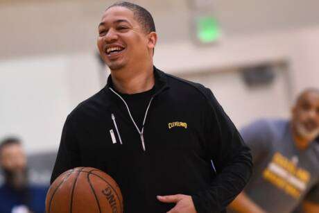 Tyronn Lue pourrait être le prochain entraîneur des Nets