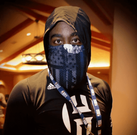 Le masque de James Harden sème la controverse