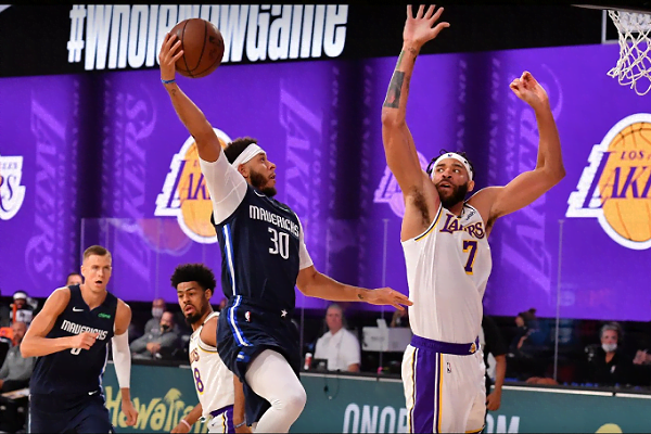 Mavs vs Lakers: Curry et Boban surprennent