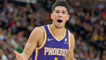 Russillo : « Devin Booker veut quitter Phoenix »