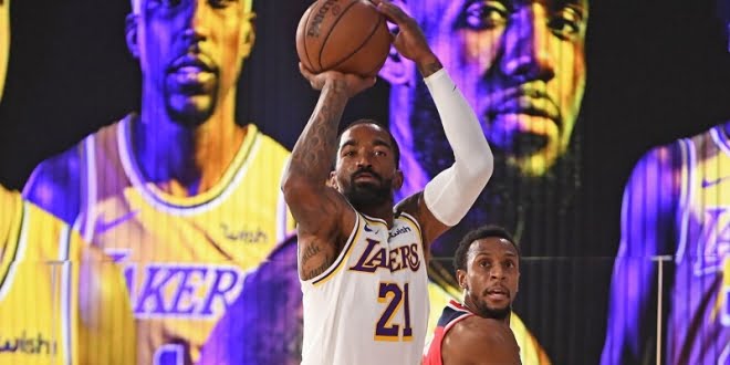 Wizards vs Lakers : JR Smith prend feu à Orlando