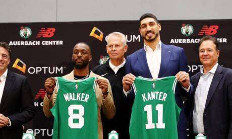 Enes Kanter lance une flèche à Kyrie Irving en choisissant son numéro