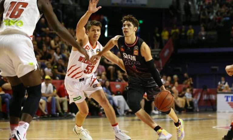 LaMelo Ball alimente déjà la rivalité avec son aîné