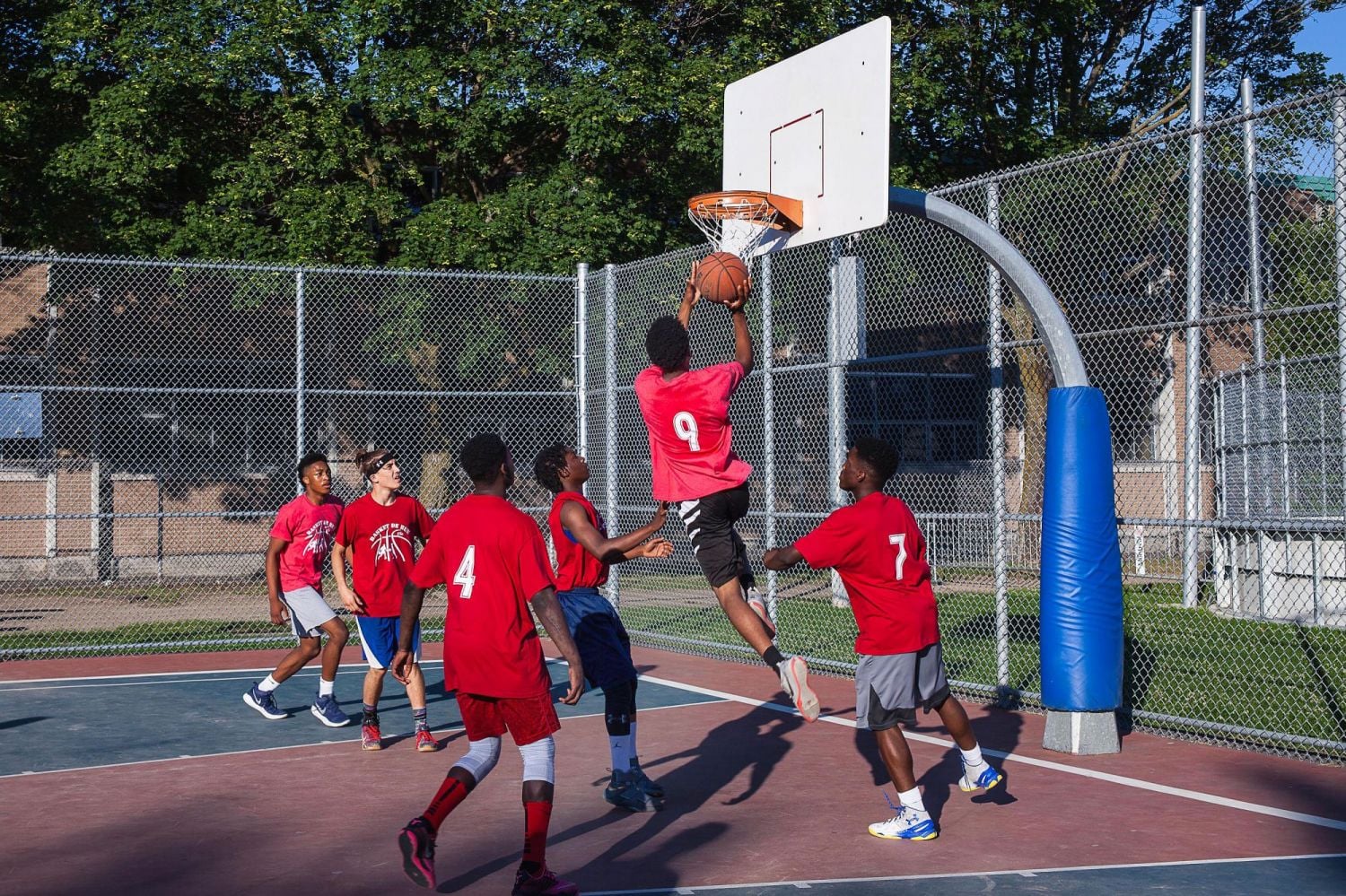 La ville de Montréal offrira de nouveaux terrains de basketball