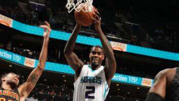 Milwaukee ajoute Marvin Williams à ses rangs