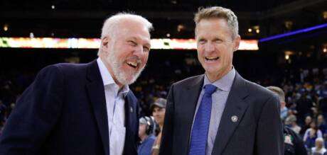 Steve Kerr et Gregg Popovich aperçus ensemble