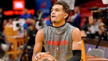 Trae Young de retour contre les Spurs