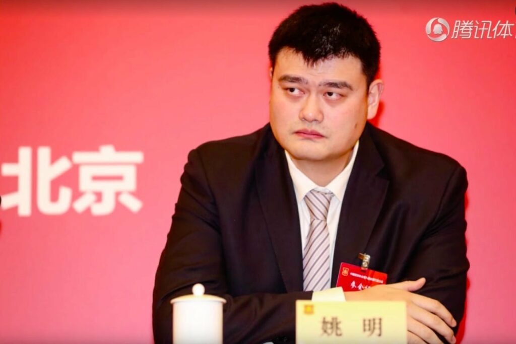 Yao Ming prend le blâme pour les contre-performances de la Chine